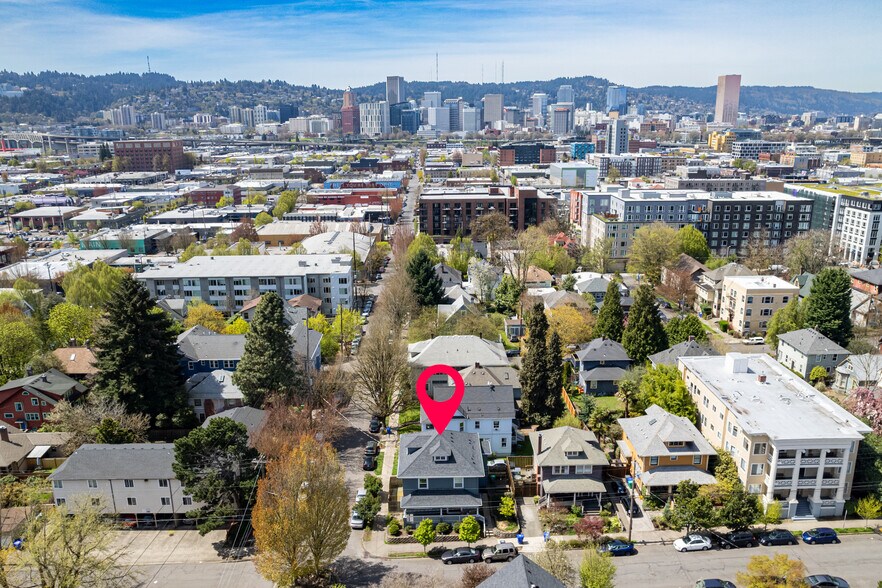 1035 SE 14th Ave, Portland, OR à vendre - Photo de l’immeuble – Image 3 sur 38
