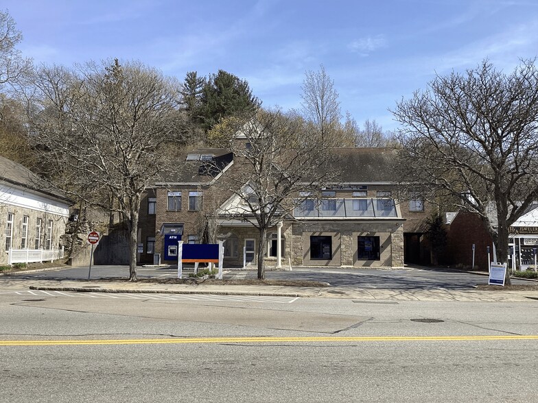 258 Washington St, Wellesley, MA à vendre - Photo de l’immeuble – Image 2 sur 6