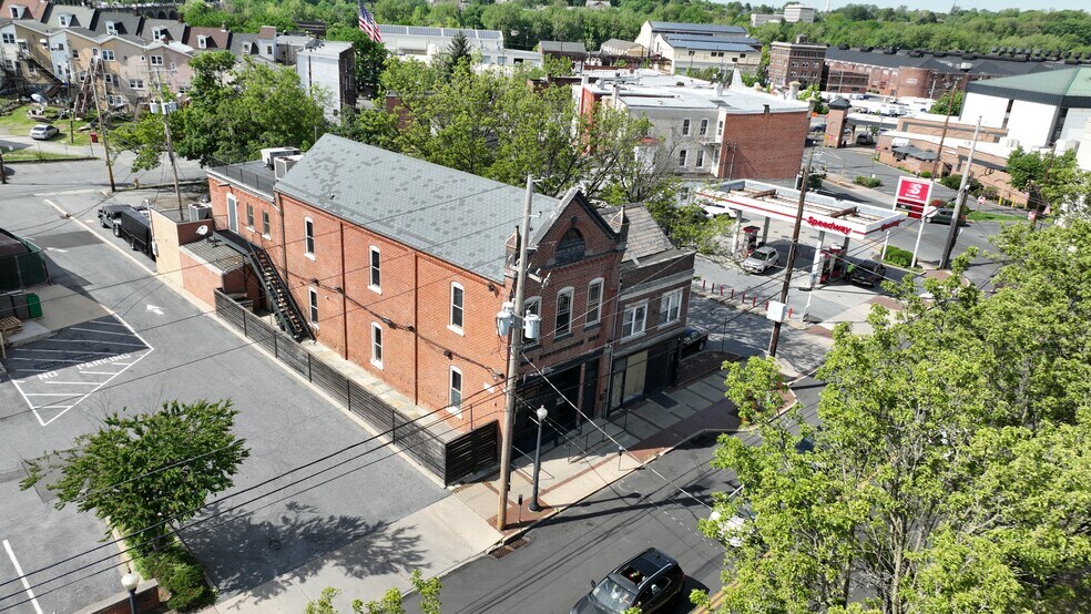 215-217 Broadway, Bethlehem, PA à louer - Photo de l’immeuble – Image 3 sur 76