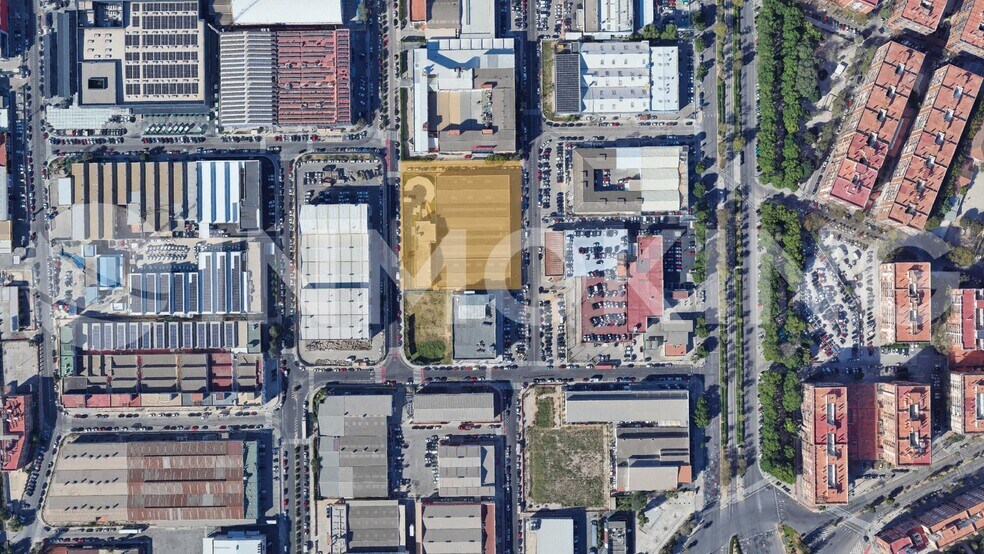 Industriel/Logistique dans València, Valencia à louer - Photo de l’immeuble – Image 2 sur 12