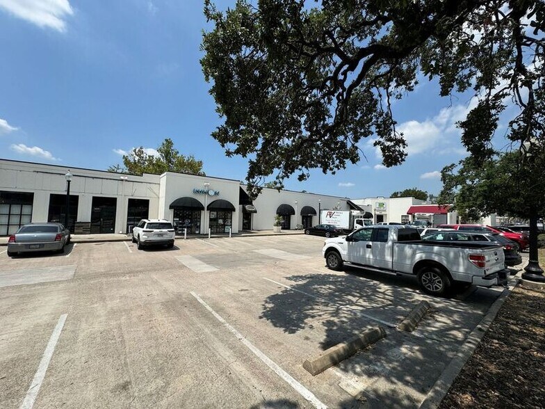 3209-3237 Houston Ave, Houston, TX à louer - Photo de l’immeuble – Image 3 sur 7