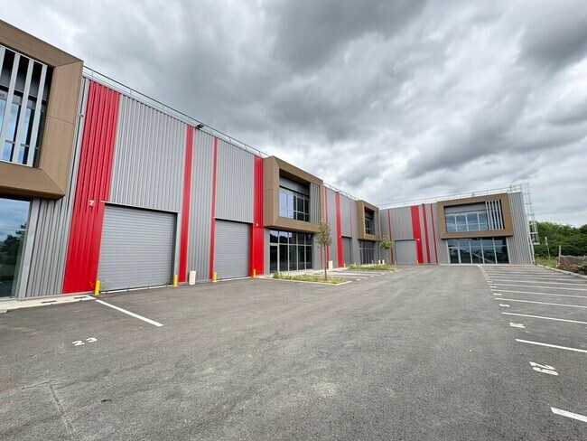 Plus de détails pour Local d'activités, Industriel/Logistique à louer