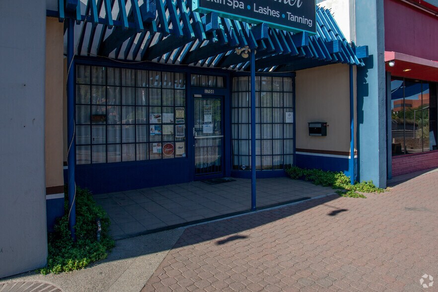 1708 E Speedway Blvd, Tucson, AZ à louer - Photo de l’immeuble – Image 2 sur 6