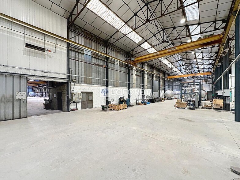 Industriel/Logistique dans Parthenay à vendre - Photo de l’immeuble – Image 1 sur 7