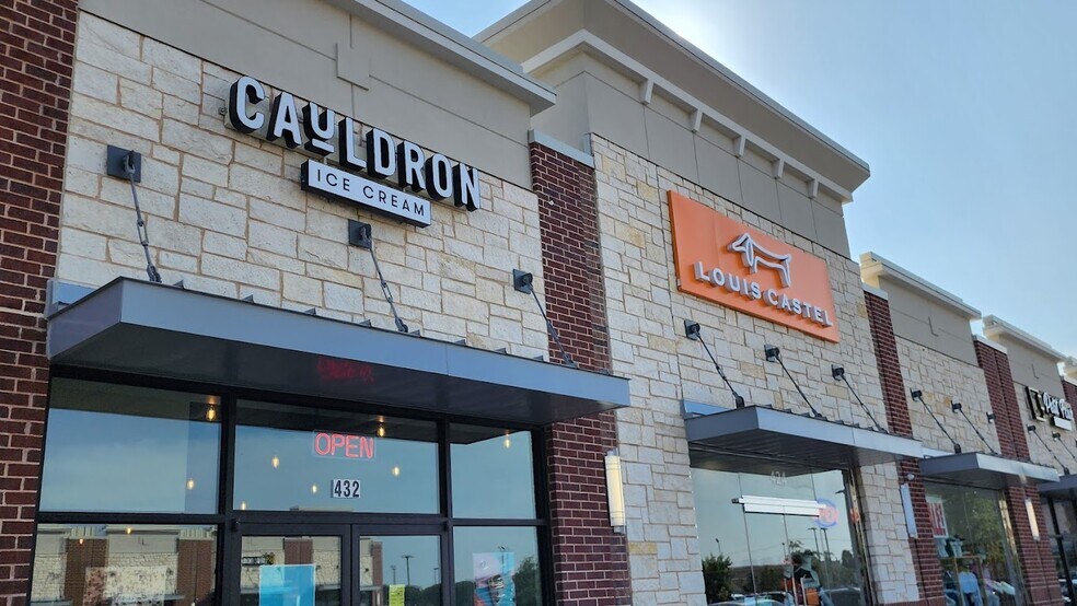 4070 State Highway 121, Carrollton, TX à louer - Photo principale – Image 1 sur 10