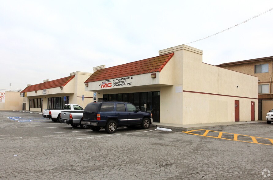 13850 S Normandie Ave, Gardena, CA à louer - Photo de l’immeuble – Image 2 sur 3