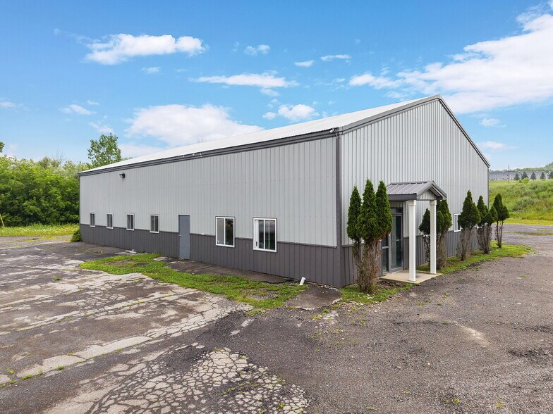 149 Barnerville Rd, Cobleskill, NY à vendre - Photo de l’immeuble – Image 3 sur 15