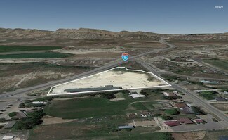 Plus de détails pour 2396 W Hwy 40, Vernal, UT - Local commercial à louer