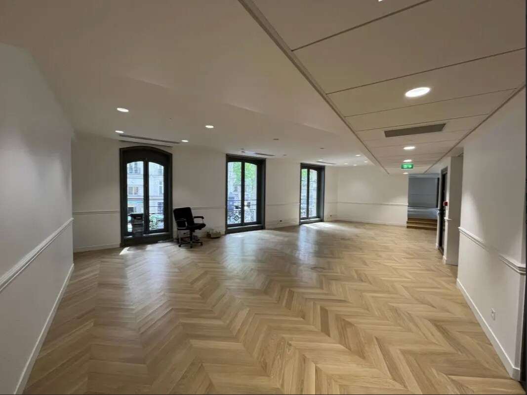 114 Boulevard Haussmann, Paris à louer Photo de l’immeuble– Image 1 sur 11
