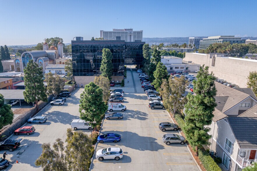 3655 torrance Blvd, Torrance, CA à louer - Photo de l’immeuble – Image 3 sur 5