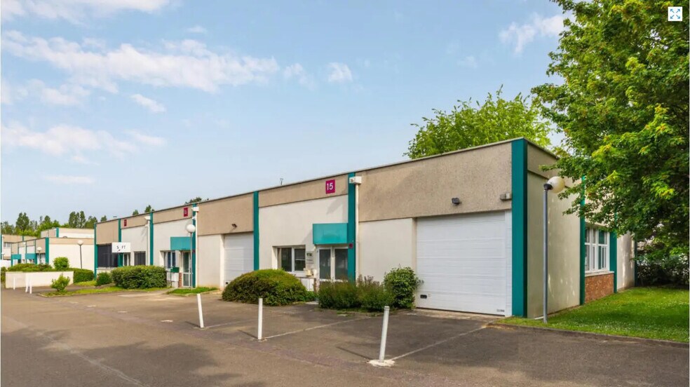 Industriel/Logistique dans Trappes à louer - Photo de l’immeuble – Image 3 sur 6