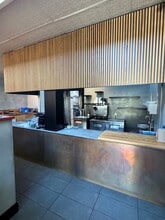 382-388 W Broadway, Vancouver, BC à louer Photo intérieure– Image 2 sur 8