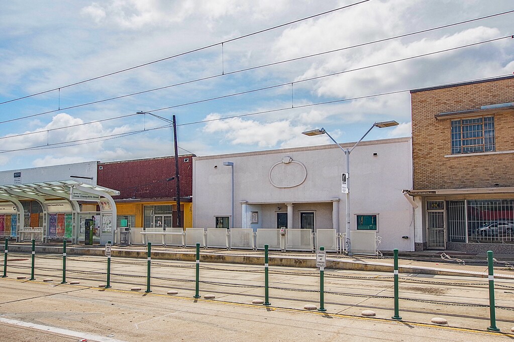 6704 Harrisburg Blvd, Houston, TX à louer Photo de l’immeuble– Image 1 sur 30