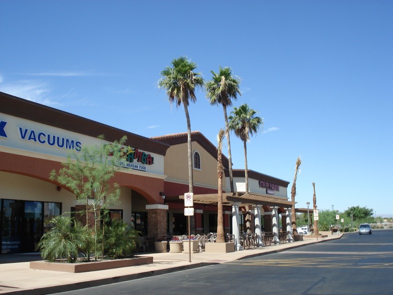 6661 W Bell Rd, Glendale, AZ à louer - Photo de l’immeuble – Image 1 sur 2
