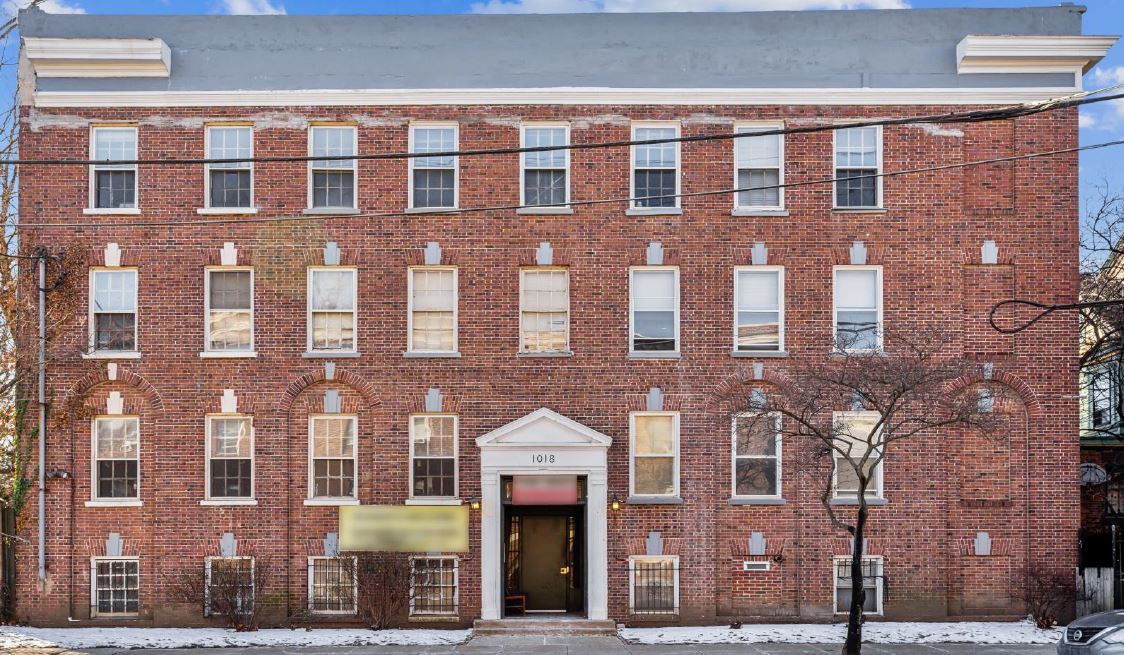 1018 S 48th St, Philadelphia, PA à louer Photo principale– Image 1 sur 5