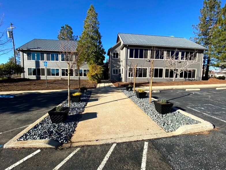 123 Margaret Ln, Grass Valley, CA à louer - Photo de l’immeuble – Image 3 sur 22