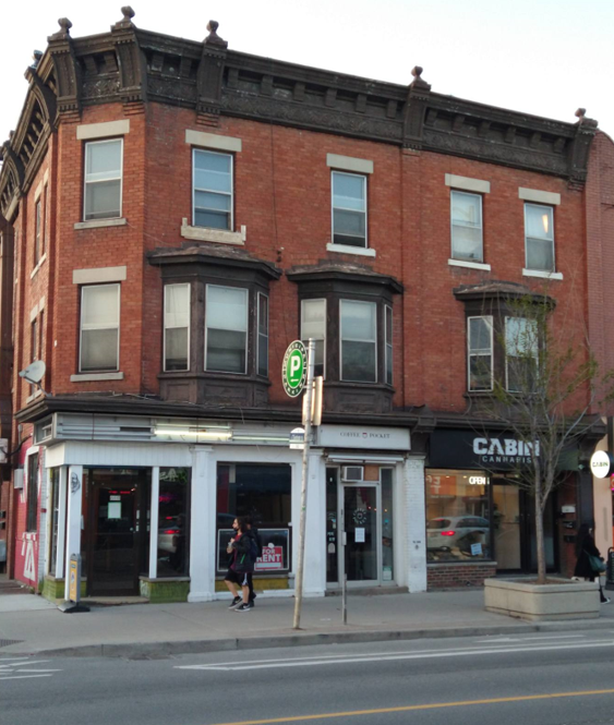 363-367 Clinton St, Toronto, ON à vendre Photo de l’immeuble– Image 1 sur 6