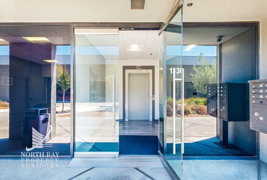 1330 N Dutton Ave, Santa Rosa, CA à louer - Photo intérieure – Image 3 sur 28