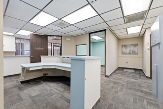 1669 W Avenue J, Lancaster, CA à louer Photo intérieure– Image 1 sur 39