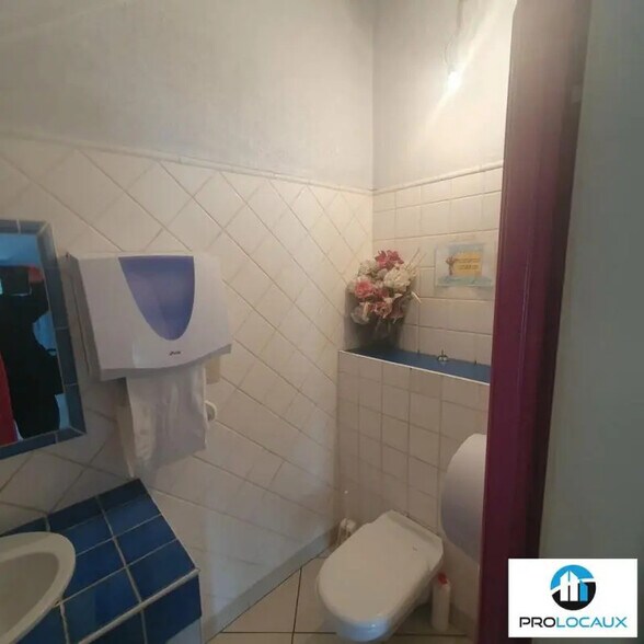 Bureau dans Seyssinet-Pariset à louer - Photo de l’immeuble – Image 2 sur 10