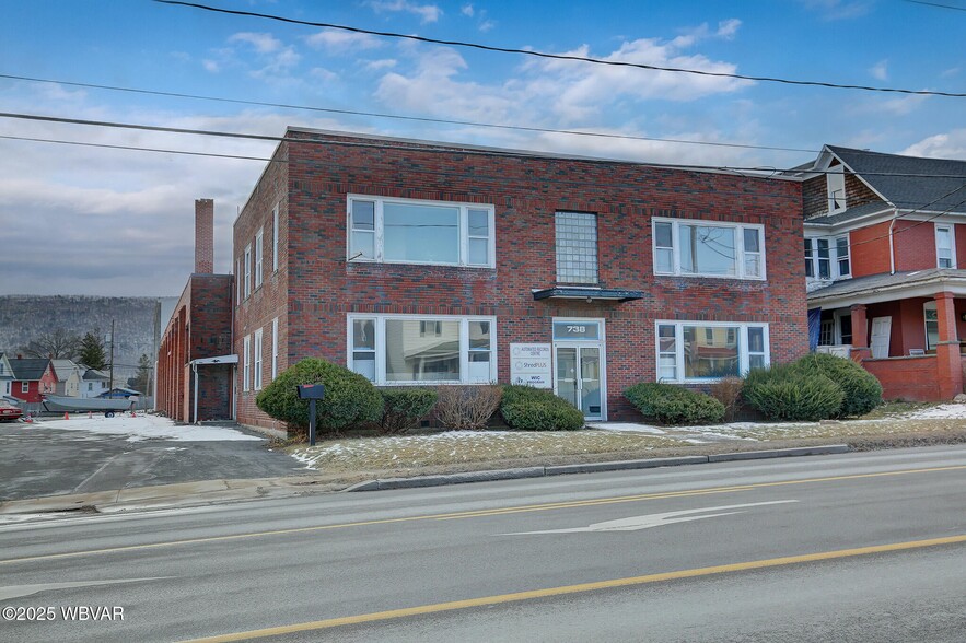 738 Bellefonte Ave, Lock Haven, PA à vendre - Photo de l’immeuble – Image 1 sur 72