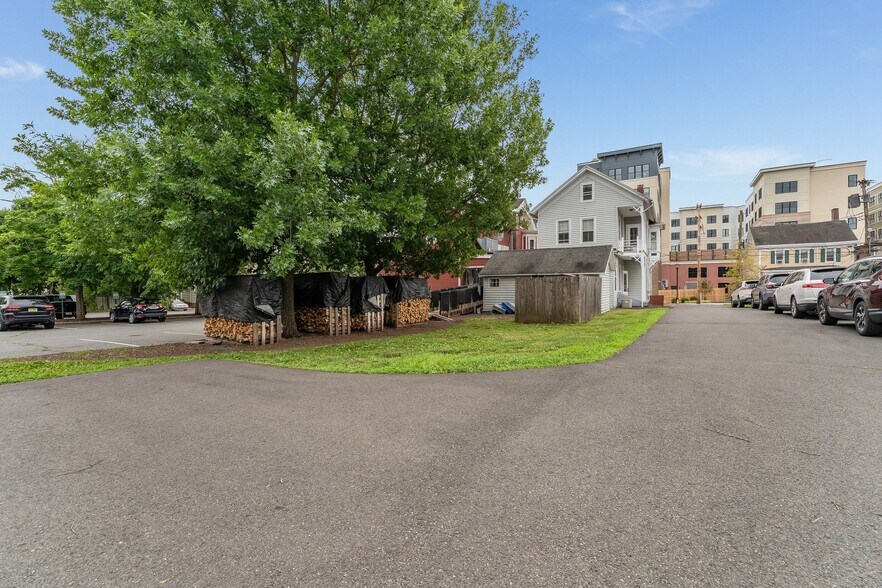 20 Bloomfield Ave, Flemington, NJ à louer - Photo de l’immeuble – Image 2 sur 32