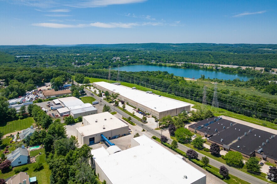 102 Iron Mountain Rd, Mine Hill, NJ à louer - Aérien – Image 2 sur 6