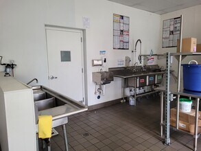 521 Charcot Ave, San Jose, CA à louer Photo intérieure– Image 2 sur 2