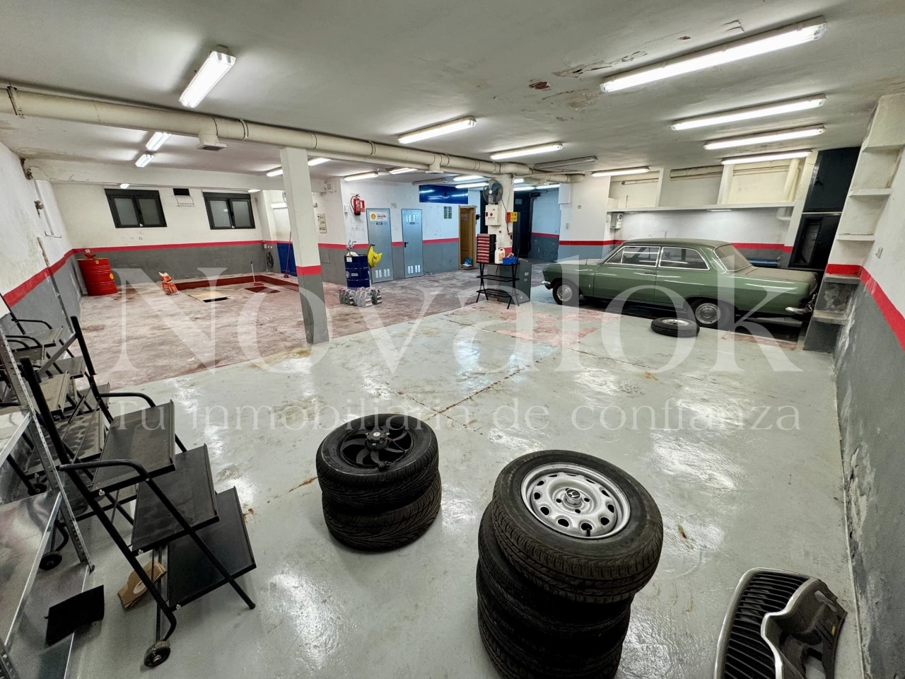 Immeuble residentiel dans Madrid, Madrid à vendre Photo principale– Image 1 sur 3