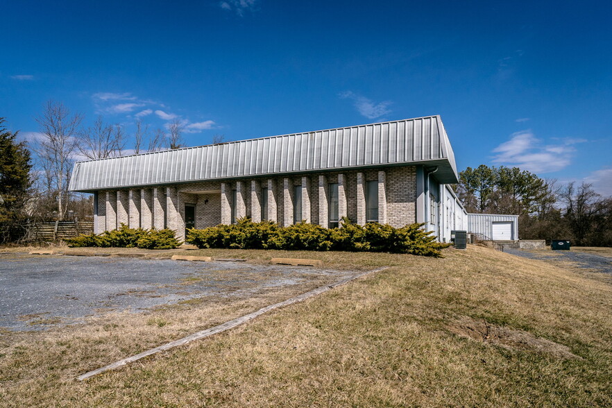 52 Mid Valley, Verona, VA à vendre - Photo de l’immeuble – Image 1 sur 51
