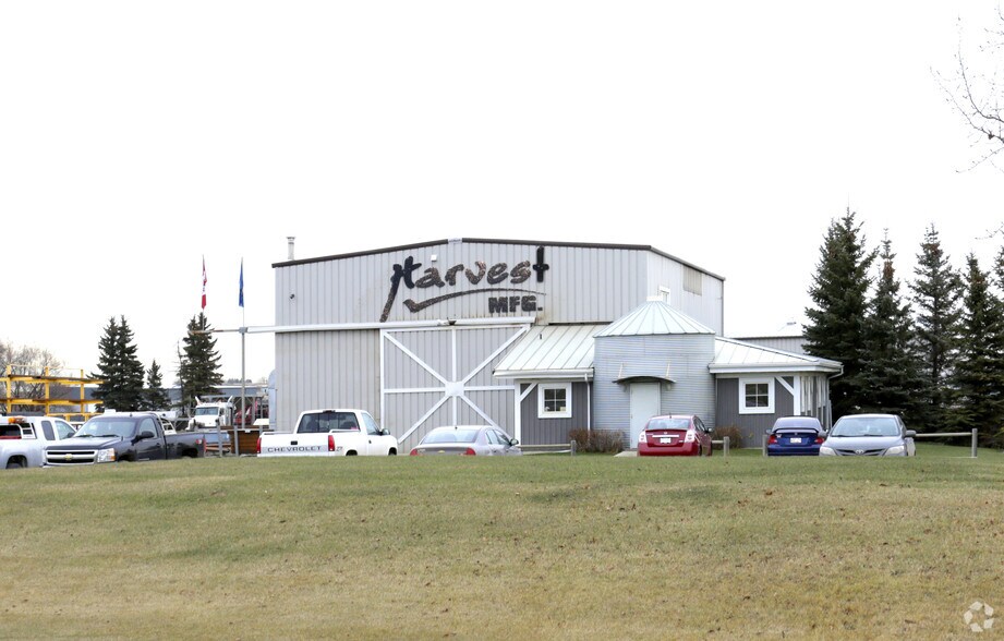 3075 4th St, Nisku, AB à vendre - Photo de l’immeuble – Image 2 sur 14