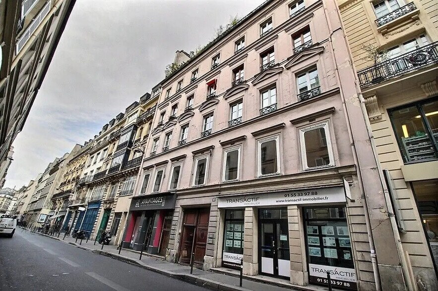 40 Rue De Paradis, Paris à louer - Photo de l’immeuble – Image 1 sur 9