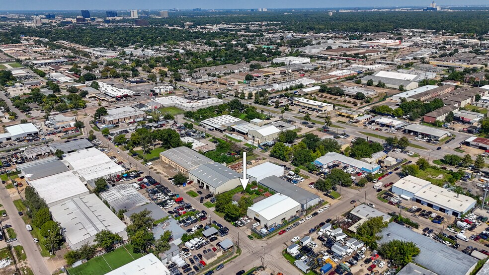 8710 Daffodil St, Houston, TX à vendre - Photo de l’immeuble – Image 2 sur 5