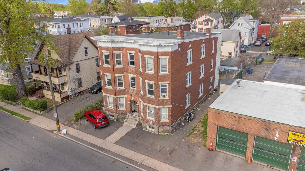 25% ROI:Turn Key 12 Units w/Big Unit Mix portefeuille de 2 biens à vendre sur LoopNet.fr - Photo de l’immeuble – Image 3 sur 16