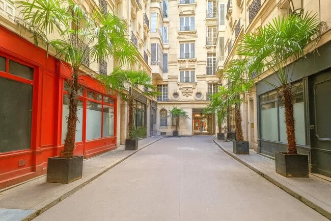 Plus de détails pour 22 Rue De Caumartin, Paris - Bureau à louer