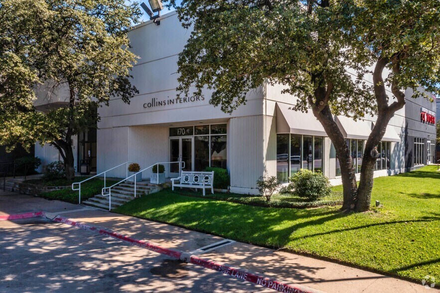 1500 Dragon St, Dallas, TX à louer - Photo de l’immeuble – Image 2 sur 7