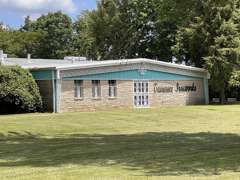 125 McAdoo Creek Rd, Clarksville, TN à vendre - Photo de l’immeuble – Image 2 sur 29