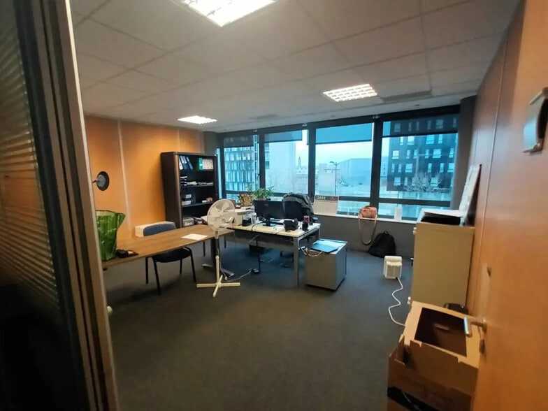 Bureau dans Le Havre à louer - Photo de l’immeuble – Image 3 sur 10