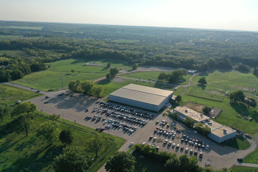 3909 SW Burlingame Rd, Topeka, KS à vendre - Photo de l’immeuble – Image 3 sur 11