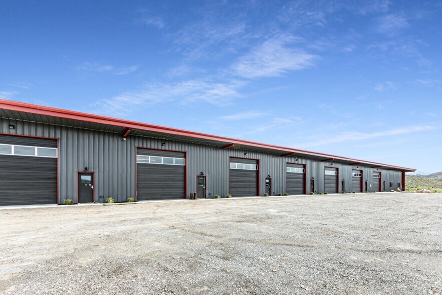 5680 Browns Canyon Rd, Peoa, UT à louer - Photo de l’immeuble – Image 3 sur 26