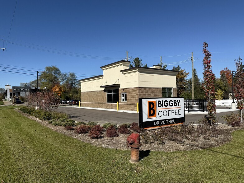 7450 Dixie Hwy, Independence Township, MI à vendre - Photo de l’immeuble – Image 3 sur 7