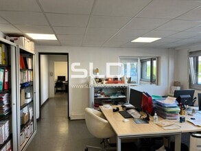 58 Avenue Des Bruyères, Décines-Charpieu à louer Photo intérieure– Image 2 sur 5