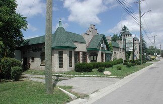 Plus de détails pour 43785 N Gratiot Ave, Clinton Township, MI - Spécialisé à vendre