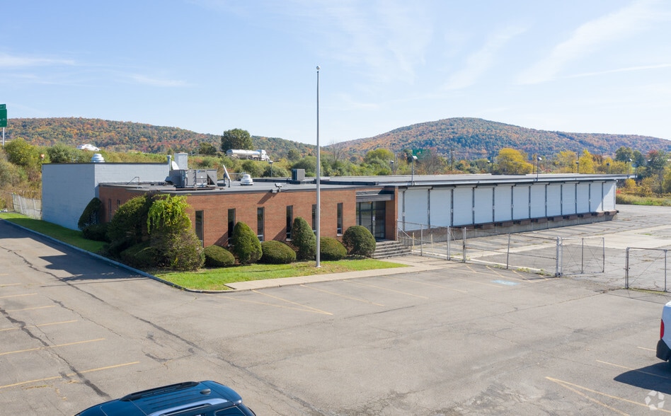 364 Industrial Park Dr, Binghamton, NY à louer - Photo principale – Image 1 sur 9