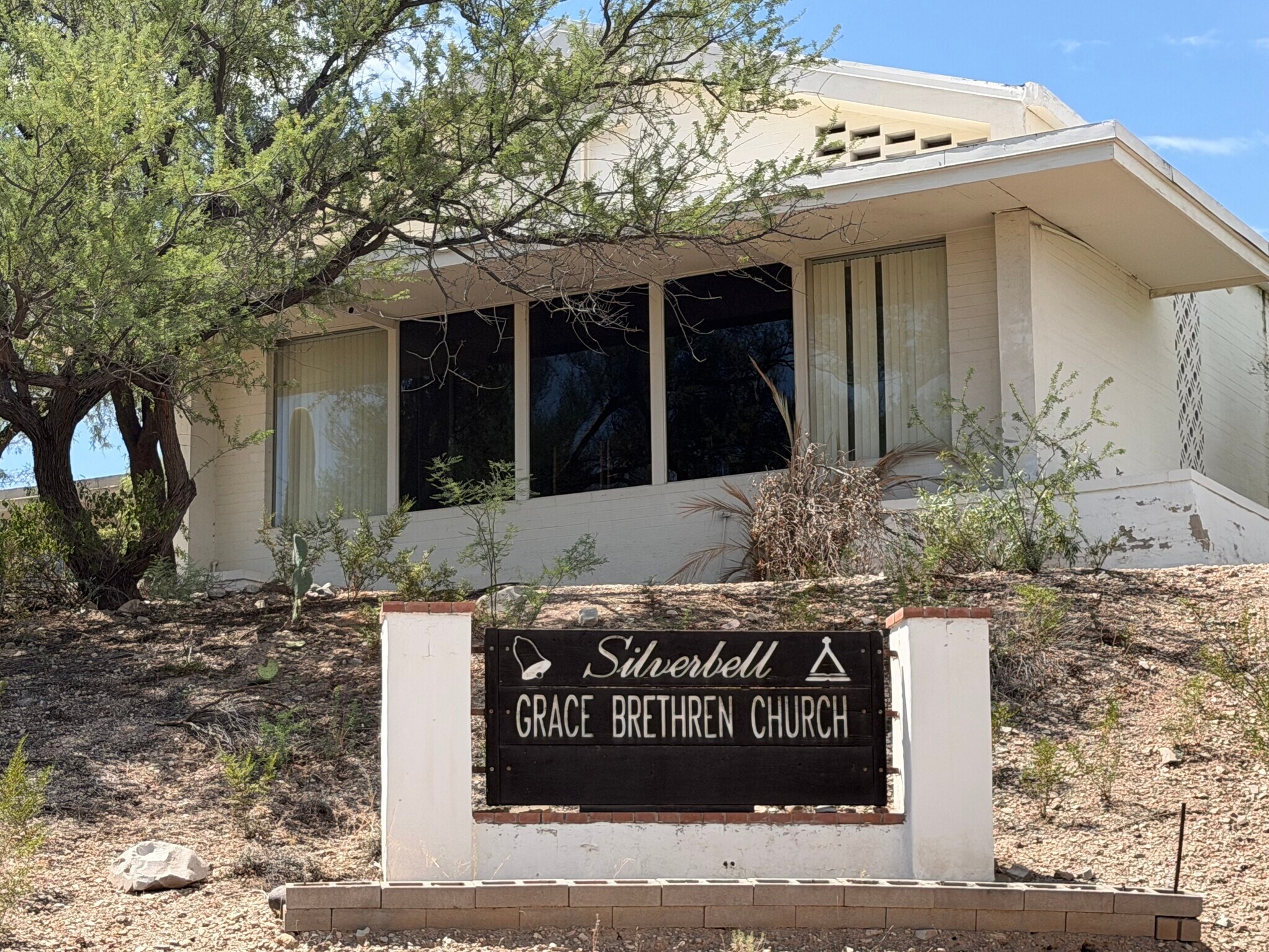 1477 N Silverbell Rd, Tucson, AZ à vendre Photo principale– Image 1 sur 15