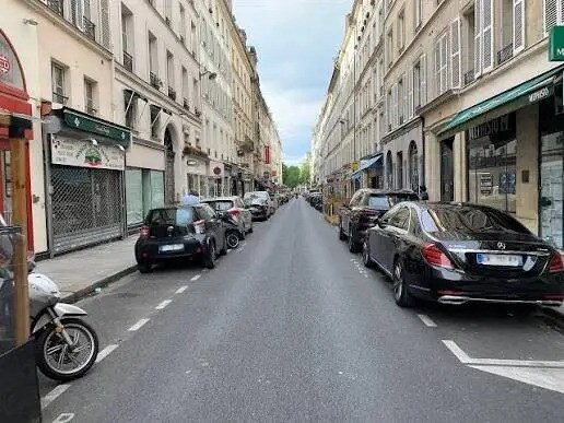 Local commercial dans Paris à louer - Photo de l’immeuble – Image 2 sur 4