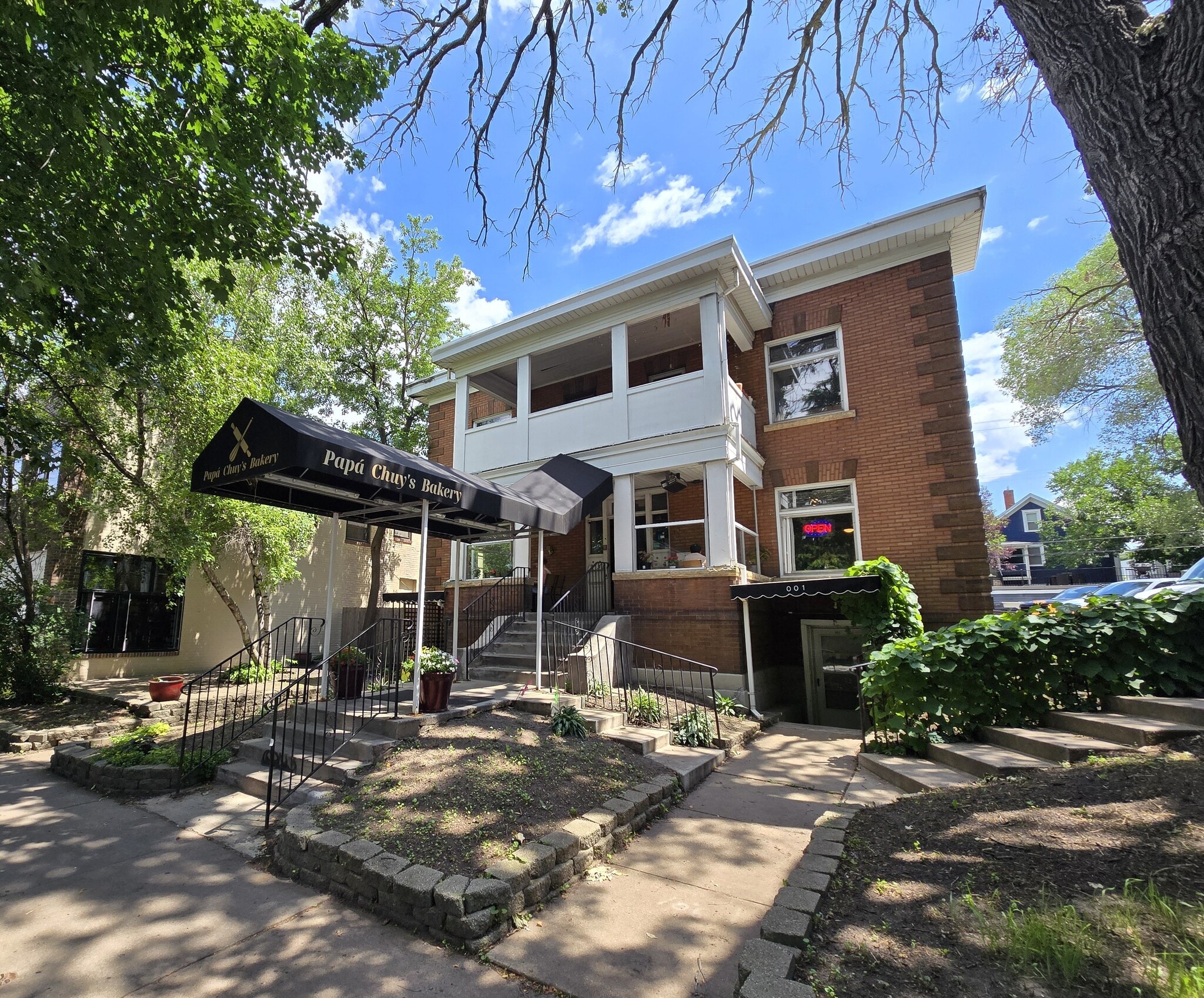 2409 S Lyndale Ave, Minneapolis, MN à vendre Photo de l’immeuble– Image 1 sur 85