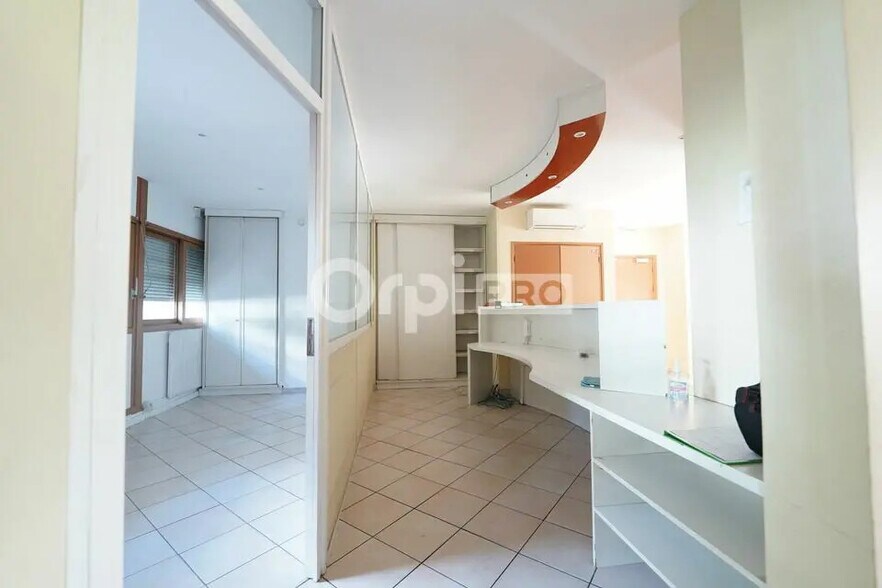 Bureau dans Lyon à louer - Photo de l’immeuble – Image 3 sur 12
