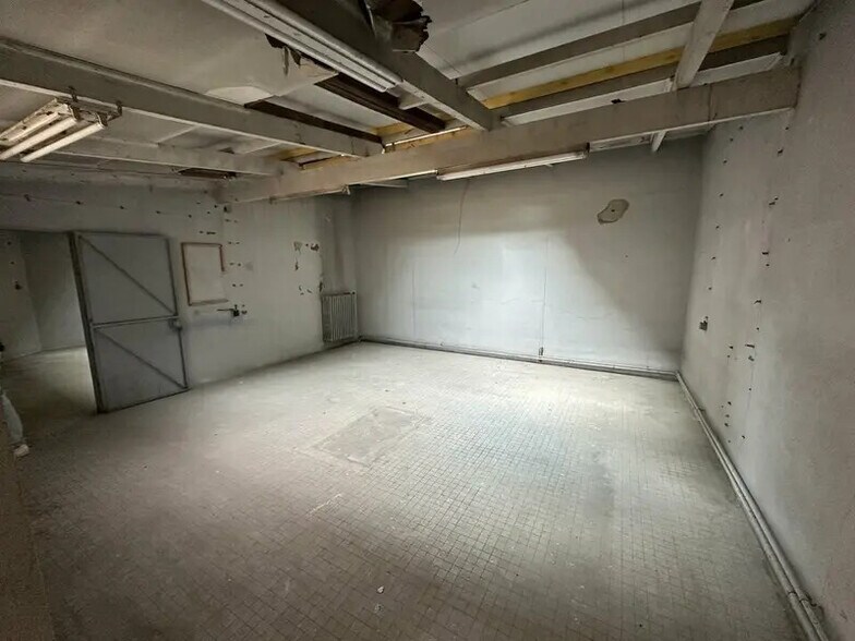 Bureau dans Ivry-sur-Seine à vendre - Photo de l’immeuble – Image 2 sur 5