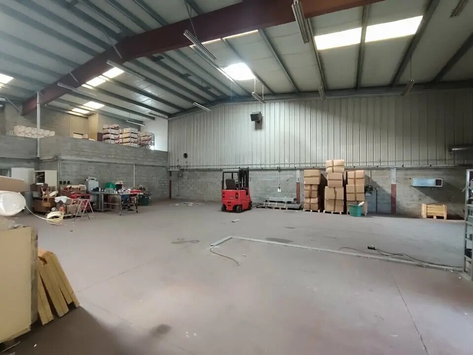 Local d’activités dans Bourgoin-Jallieu à louer Photo intérieure– Image 1 sur 6